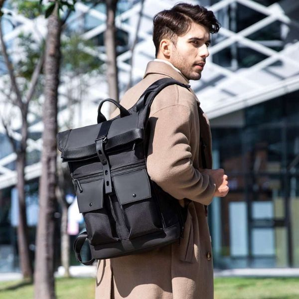 Mochila Ejecutiva Mark Ryden Onyx Impermeable 15.6" Expandible