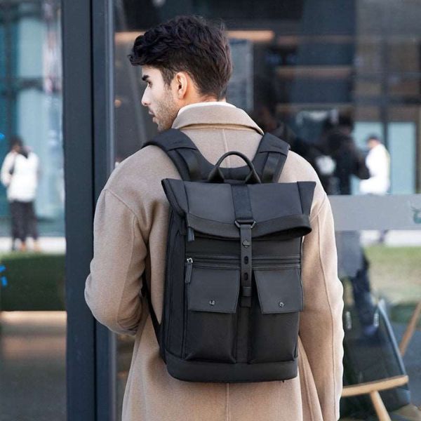 Mochila Ejecutiva Mark Ryden Onyx Impermeable 15.6" Expandible